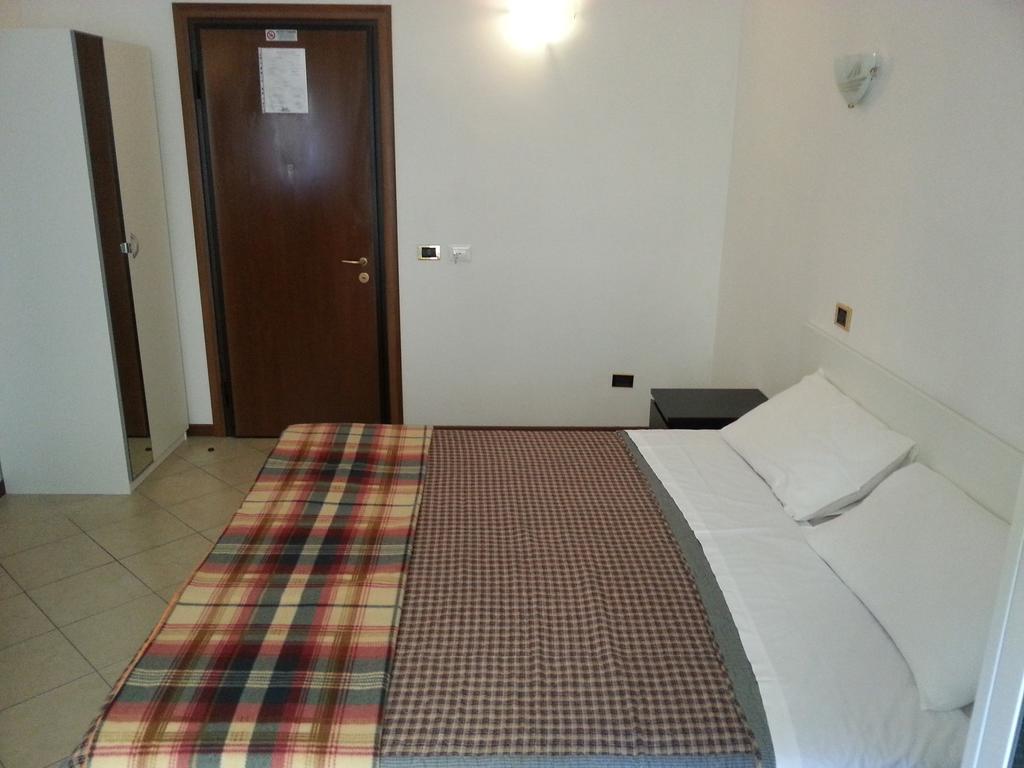 B&B Missi Ρώμη Εξωτερικό φωτογραφία